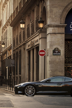 supercars-photography:  Aston Martin Virage (via) 