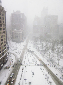 firstsecondbooks:  It’s like a ghost town inside the Flatiron