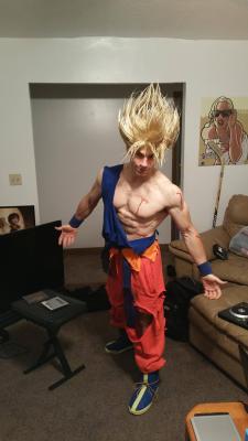 ed-pool:  Goku cosplay I bet it took him half a season to get