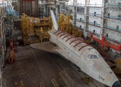 abandonedandurbex:  Abandoned USSR space shuttles in Kazakhstan