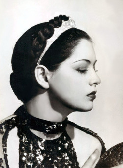 burleskateer:   Zorita Vintage press photo dated from November