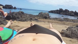 alanandmark:  Beach bulge bulge-xlbigdick bulgeboy12 bulgegrab