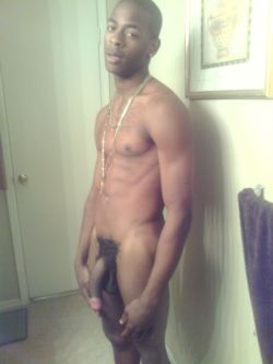 nudeselfshots-blackmen.tumblr.com/post/47415309931/