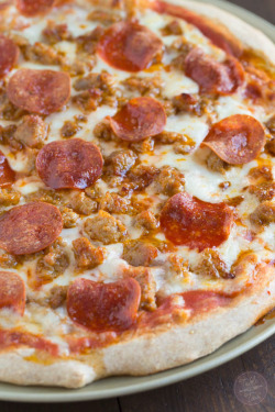 verticalfood:  Spicy Sausage and Pepperoni Pizza 