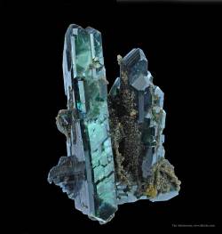mineralia:  Vivianite from Boliviavia The Arkenstone