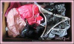 terrigurlpics:Just a quick peek in Monica’s pantie drawer!