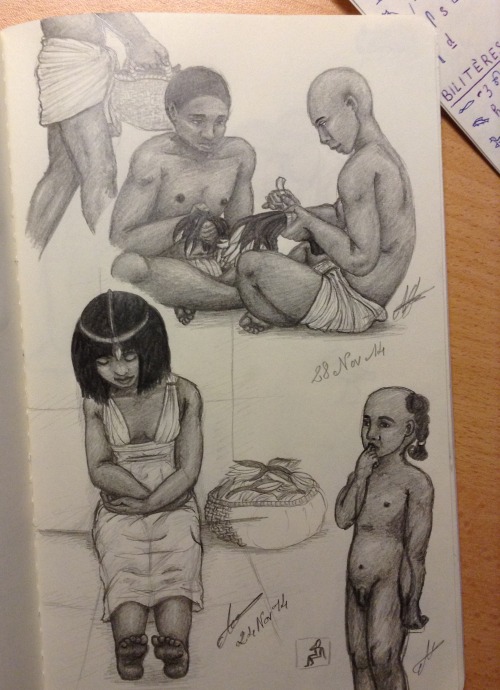 alidamoonyart:  Just realized it’s been a long time since my last post. So here is some of my sketches !  Little has the hours lock