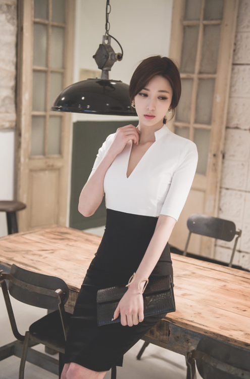 korean-dreams-girls:Ye Jin - March 23, 2015 3rd Set