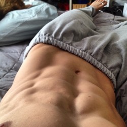 luvtoplaydirty:Sunday sweats 