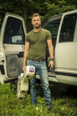 manculture:  Dierks Bentley