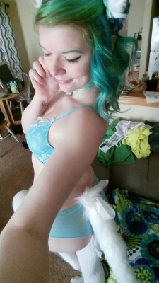 kittensplaypenshop:  babesaurusrex:  I’m adorable as fuck ^.^