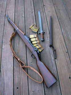 gunrunnerhell:  M1903A1 A classic bolt-action rifle chambered