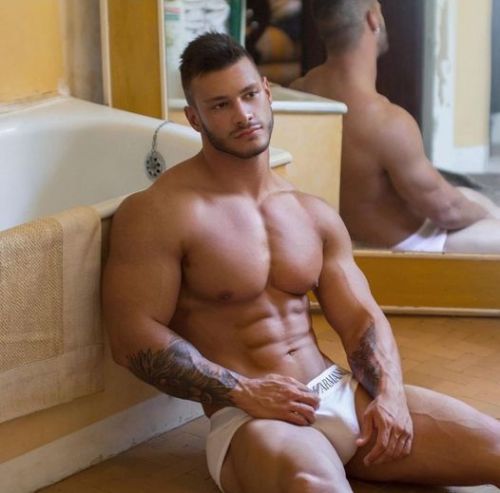 Hot gay guys get horny