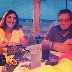 Dinner with the Parents ðŸ‘ª #mom #dad #parents #family #beach  (at Ocean Alley)