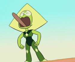 jakhei:  Some priceless Peridot screencaps.   this show needs