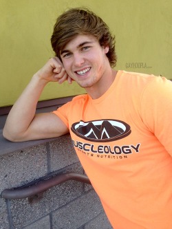 danielw96:  Chris Kohlerhttp://nobu0310.tumblr.com