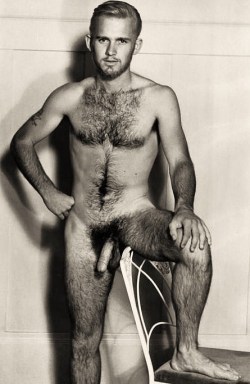 fuckyeahvintageguys:  Tons of Vintage Pics at Fuck Yeah Vintage