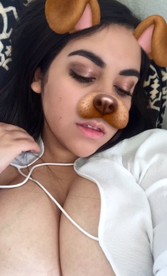 gorditapreciosa:  the dog filter on snapchat makes my life 200x