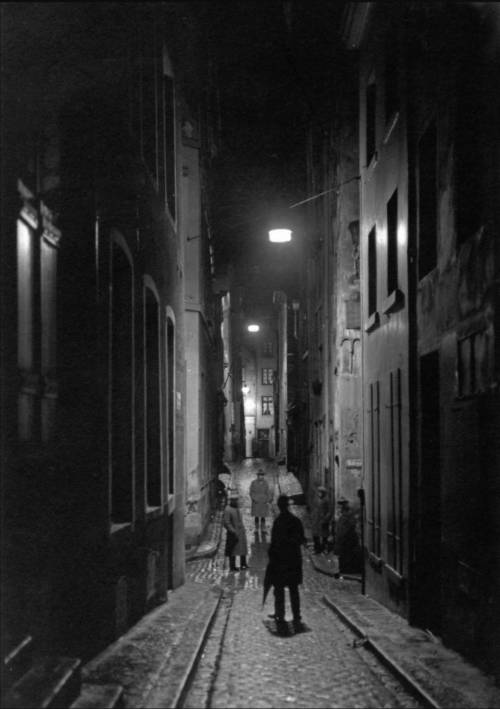 Jakob Volk, Cologne, Old town, 1926 Nudes & Noises  