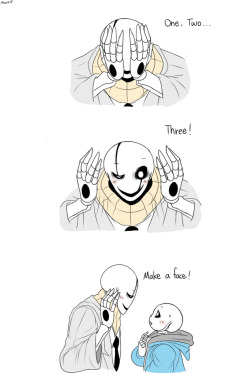 mooncatyao:  [Make a face] Grillby & little Sans<First