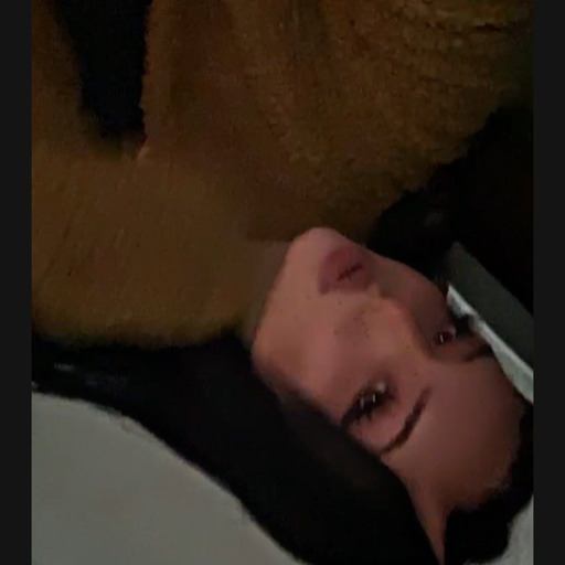 2bnot:  duhmiriam:  All I want for Christmas Is you(r head between
