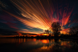 matt-molloy:  186 photos of the sunset merged into one image