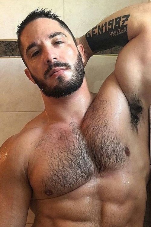 love hairy nude men