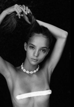 inkaandkate:  Inka Williams   Sexy Bare and Adorable Kate Moss