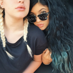 kyliejennerfashionstyle:  kyliejenner - I love blondes. 
