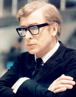 glamoramamama75:  voxsart:  Cockney. Michael Caine.  Swoon. 