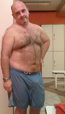 insidebearspants:  I wouldn’t contain on that locker room
