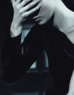 photonotdead:  pradaphne:  Kate Moss photographed by Steven Klein