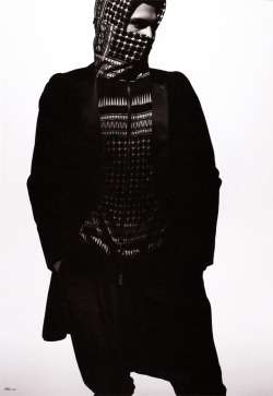 modeunjour:  Huge Magazine Japon X GIVENCHY Editorial : Heavy