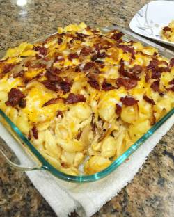 food-porn-diary:  Bacon Mac & Cheese [OC][2448x3059]