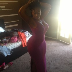 realafricanbooty:  allabouttheass:  #OMG   dress fits like a