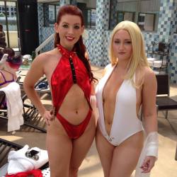 nsfwgamer:  Birds of ‘Play at DragonCon - Amanda (left) is