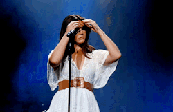 myellenficent:  Lana Del Rey - Off to the Races (Bell Centre,