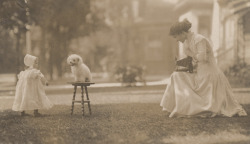 notinthehistorybooks:  Florence Sallows photographing daughter