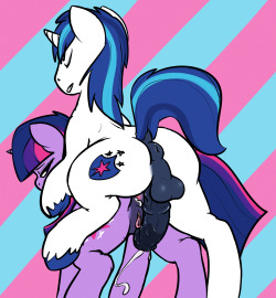 clop-dragon:  Shining being the luckiest stallion ever. high
