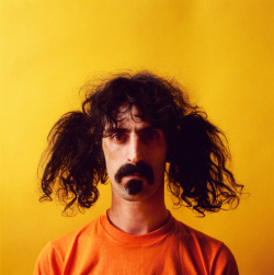 thegoldenyearz:Frank Zappa by Jerry Schatzberg,1967 
