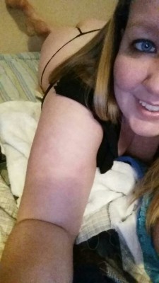 sexplorwithus:  I have a fan wanting her pics up here, this is