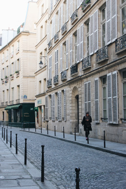 dearlauraco:  Rue Servandoni, Paris 