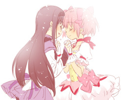 joleenqueen:  saikorashii:  Cosmic Love  <33333333