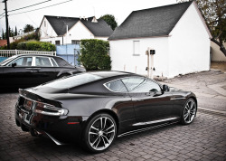 fullthrottleauto:  Aston Martin DBS Carbon Black (by GHG Photography)