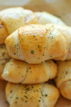 do-not-touch-my-food:  Pizza Rolls