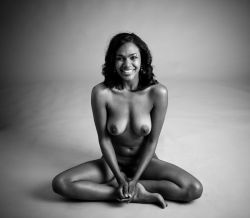 thenakednudist:  Kik:TheNakedNudist SnapChat: TheNakedNudist Follow: