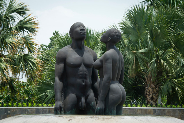 The bronze sculpture “Redemption Song”, depicting a man and