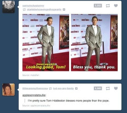 itsstuckyinmyhead:  Tom Hiddleston and Tumblr 