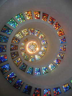 882: cashmere-kitten:  Dallas, Texas  So many pretty ceiling
