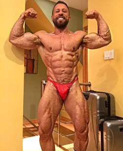 bodybodyman:  Dom d’Erasmo